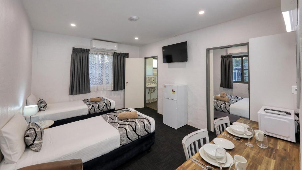 Parkes Federation Motel Екстер'єр фото