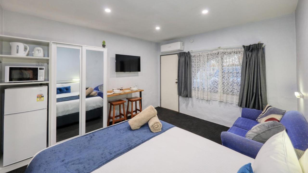 Parkes Federation Motel Екстер'єр фото