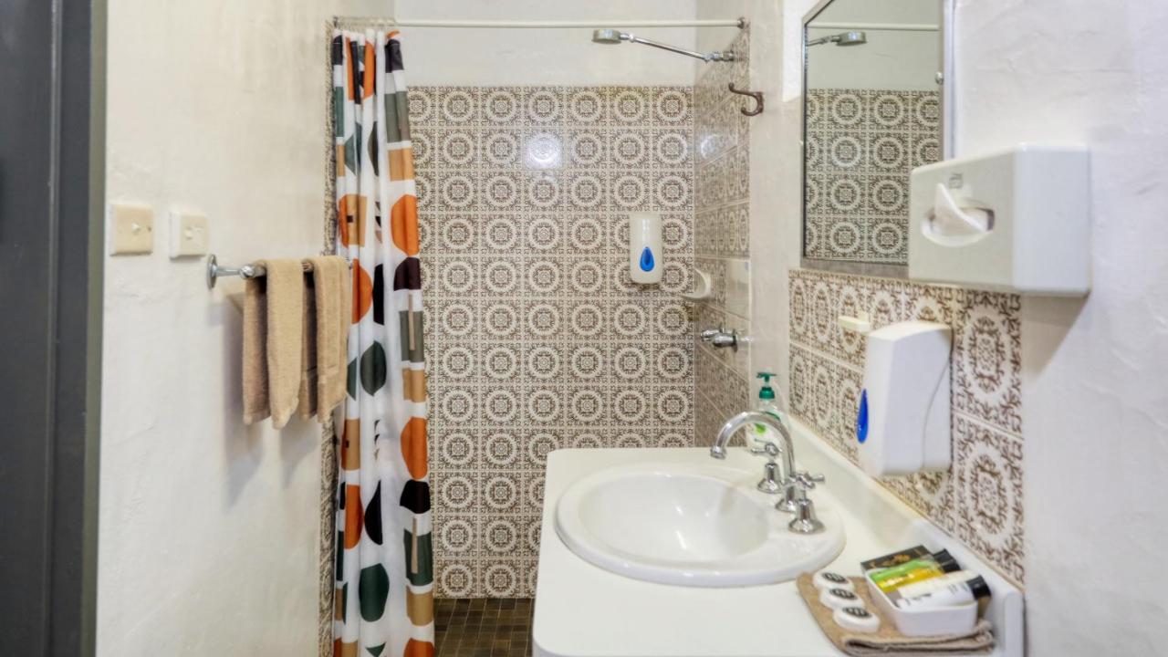 Parkes Federation Motel Екстер'єр фото